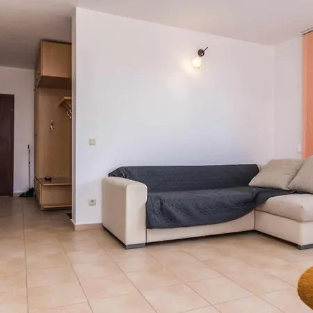 Tedi Apartamento Kranevo