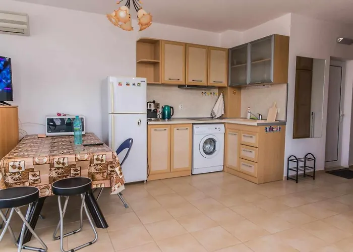 Διαμέρισμα Tedi *